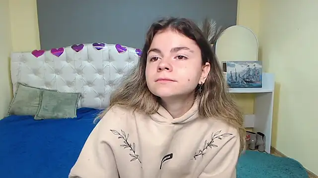 TinaRedly online show from 09/30/25, 05:56