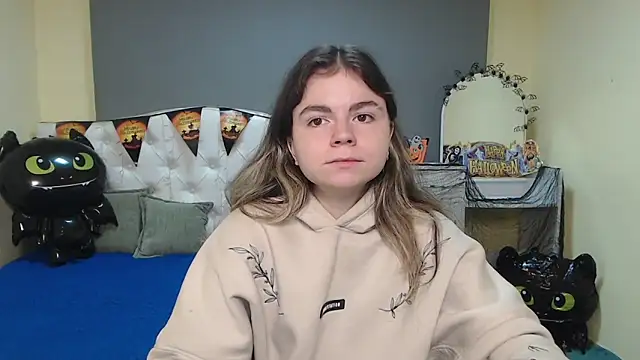 TinaRedly online show from 11/02/25, 06:43