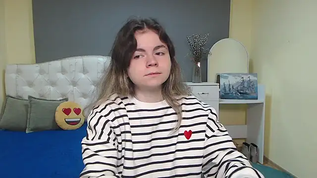 TinaRedly online show from 11/06/25, 12:06