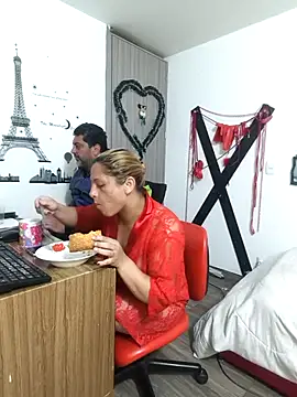 Snapshot of hotandfierylatinos2023 chatting on 09/09/25, 11:32 hotandfierylatinos2023 online show from 09/09/25, 11:32