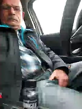 bottomhairy online show from 12/13/24, 11:02