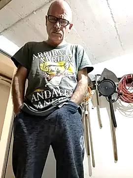 bottomhairy online show from 02/27/25, 08:42