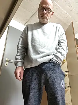 bottomhairy online show from 02/23/26, 02:03