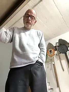 bottomhairy online show from 03/25/26, 12:44