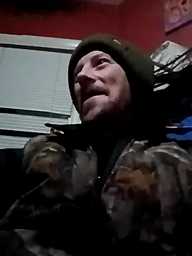 elmerfuddin87 online show from 12/16/25, 04:28