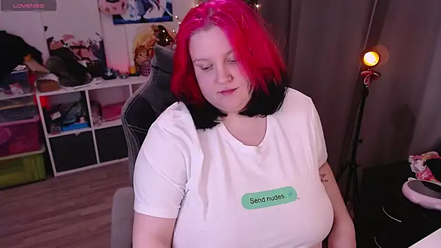 Snapshot of lissamuff chatting on 03/07/25, 04:44 lissamuff online show from 03/07/25, 04:44