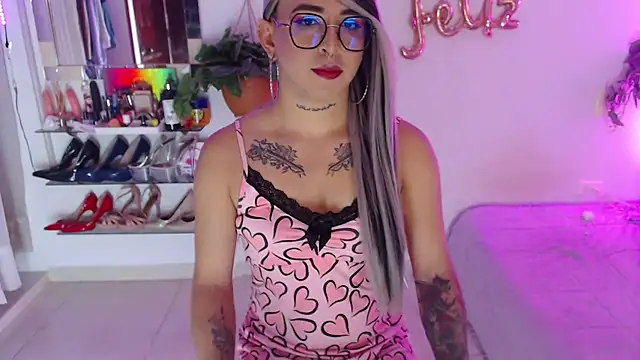 Laveneno ortiz07 online show from 12/03/24, 11:13