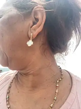 SWEET LOVER01 online show from 03/19/26, 04:11