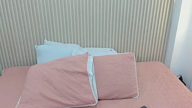 charlottebrowns  online show from 03/06/26, 12:01