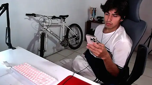 Thieves9 online show from 09/08/25, 05:12