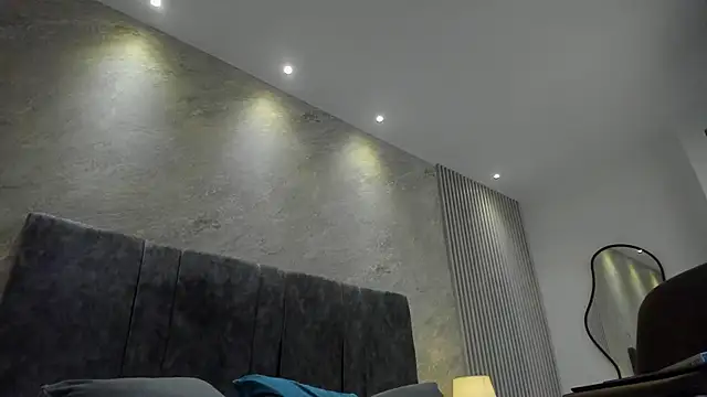 lola  sweetx online show from 10/31/25, 11:44