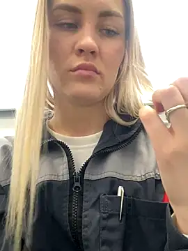 DreamGirl-777 online show from 12/06/24, 10:16