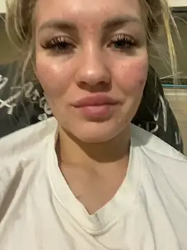 DreamGirl-777 online show from 12/19/24, 02:45