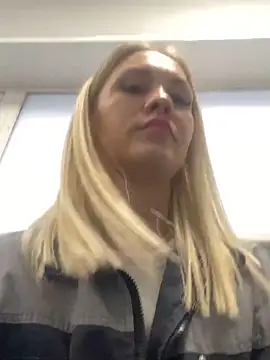 DreamGirl-777 online show from 01/17/25, 05:00