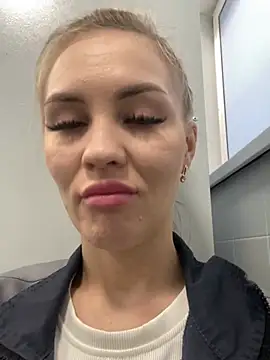 DreamGirl-777 online show from 02/03/25, 04:35