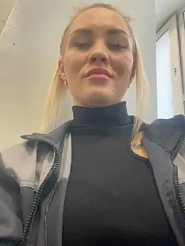 DreamGirl-777 online show from 02/19/25, 04:23