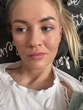 DreamGirl-777 online show from 03/07/25, 06:13