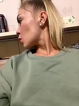 DreamGirl-777 online show from 10/28/25, 01:14