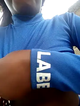 Snapshot of Sarie_sho chatting on 02/02/25, 01:08 Sarie sho online show from 02/02/25, 01:08