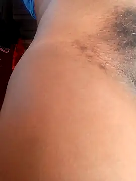 Snapshot of Sarie_sho chatting on 10/20/25, 05:52 Sarie sho online show from 10/20/25, 05:52