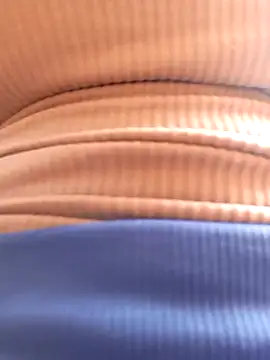 Snapshot of Sarie_sho chatting on 11/23/25, 06:02 Sarie sho online show from 11/23/25, 06:02