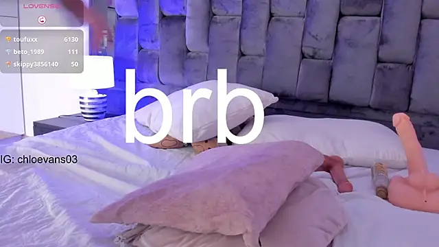 Chloe evans   online show from 02/20/25, 07:19