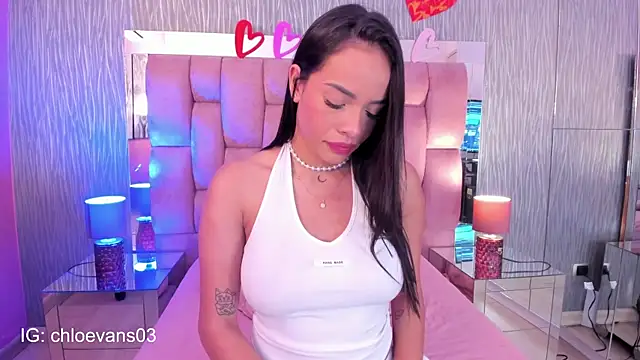 Chloe evans   online show from 09/26/25, 11:36