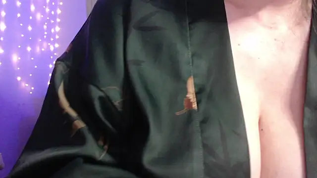 missdaniels online show from 01/08/25, 01:32