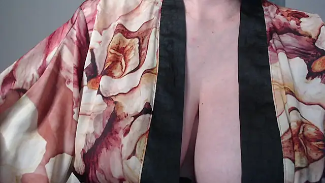 missdaniels online show from 10/07/25, 02:31