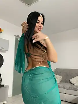 Snapshot of _adelle chatting on 02/15/25, 10:55 adelle online show from 02/15/25, 10:55