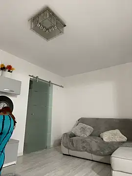 Snapshot of _adelle chatting on 02/28/25, 11:03 adelle online show from 02/28/25, 11:03