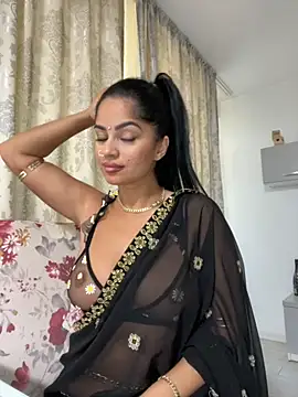 Snapshot of _adelle chatting on 09/20/25, 10:05 adelle online show from 09/20/25, 10:05