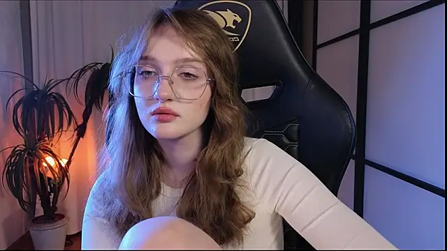 ELLIEJAY online show from 01/19/25, 03:29