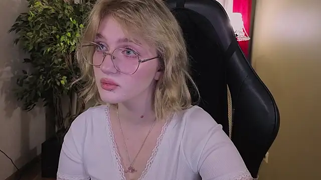 ELLIEJAY online show from 03/05/26, 05:14