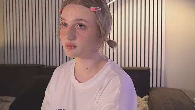 ELLIEJAY online show from 04/23/26, 05:30