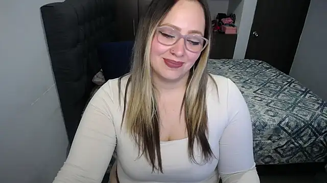 Valentina St online show from 03/23/25, 02:04