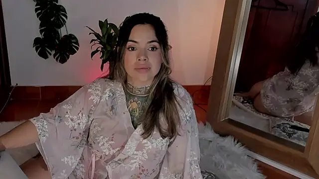 yandracelisofficial online show from 02/25/25, 01:20