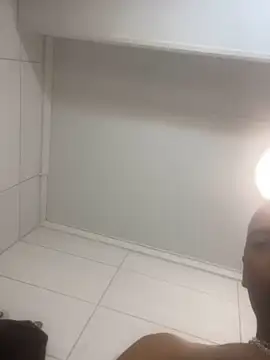 Snapshot of Elrubiolargo chatting on 02/04/25, 05:55 Elrubiolargo online show from 02/04/25, 05:55