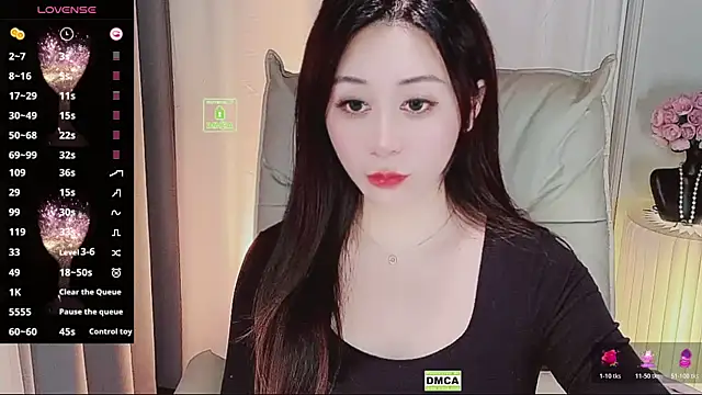 Snapshot of Liiniie-Lovers chatting on 11/12/25, 04:57 Liiniie-Lovers online show from 11/12/25, 04:57