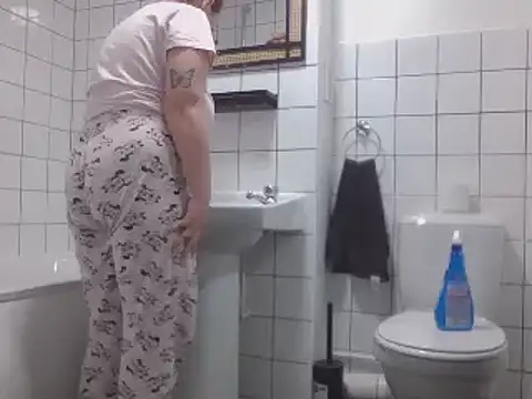 Snapshot of magical_mia chatting on 03/09/25, 11:25 magical mia online show from 03/09/25, 11:25