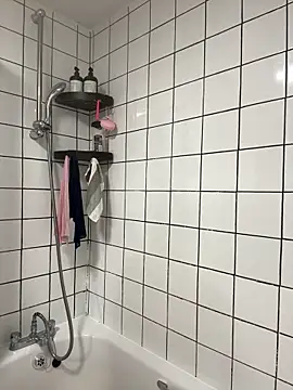 Snapshot of magical_mia chatting on 12/21/25, 10:22 magical mia online show from 12/21/25, 10:22