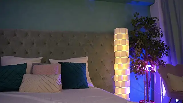 HaileyMadow online show from 02/15/25, 07:49