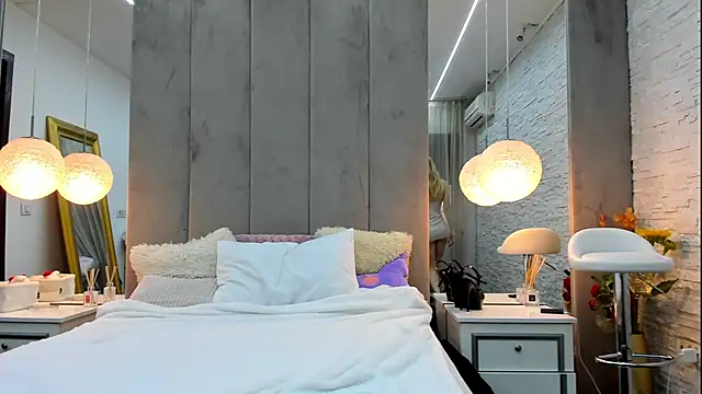 Yanna miana online show from 02/01/25, 07:47