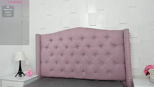 MonicaSchwartz online show from 02/18/26, 07:32