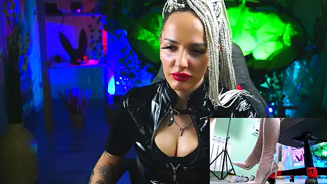 MonicaMaxwel online show from 03/07/25, 06:11