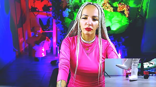 MonicaMaxwel online show from 09/18/25, 11:12