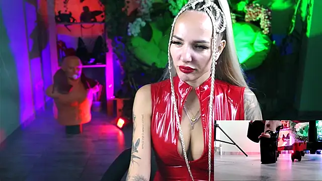 MonicaMaxwel online show from 10/19/25, 10:49