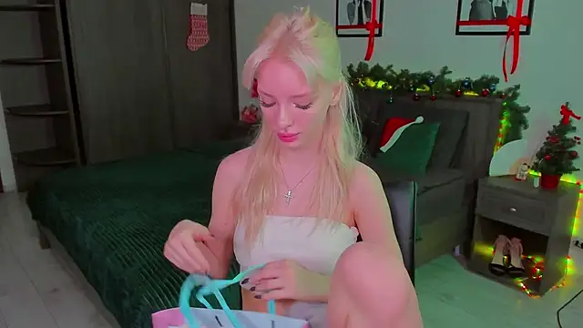AleksaBlonde online show from 12/29/24, 06:03
