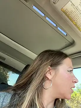 molly witha chance online show from 02/13/26, 07:21