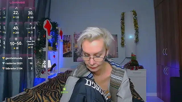 HelgaHimmell online show from 12/22/24, 03:55